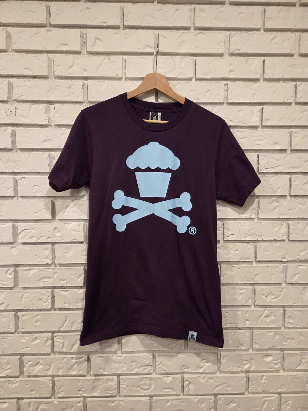 JC Cupcakes Crossbone Tee In Plum